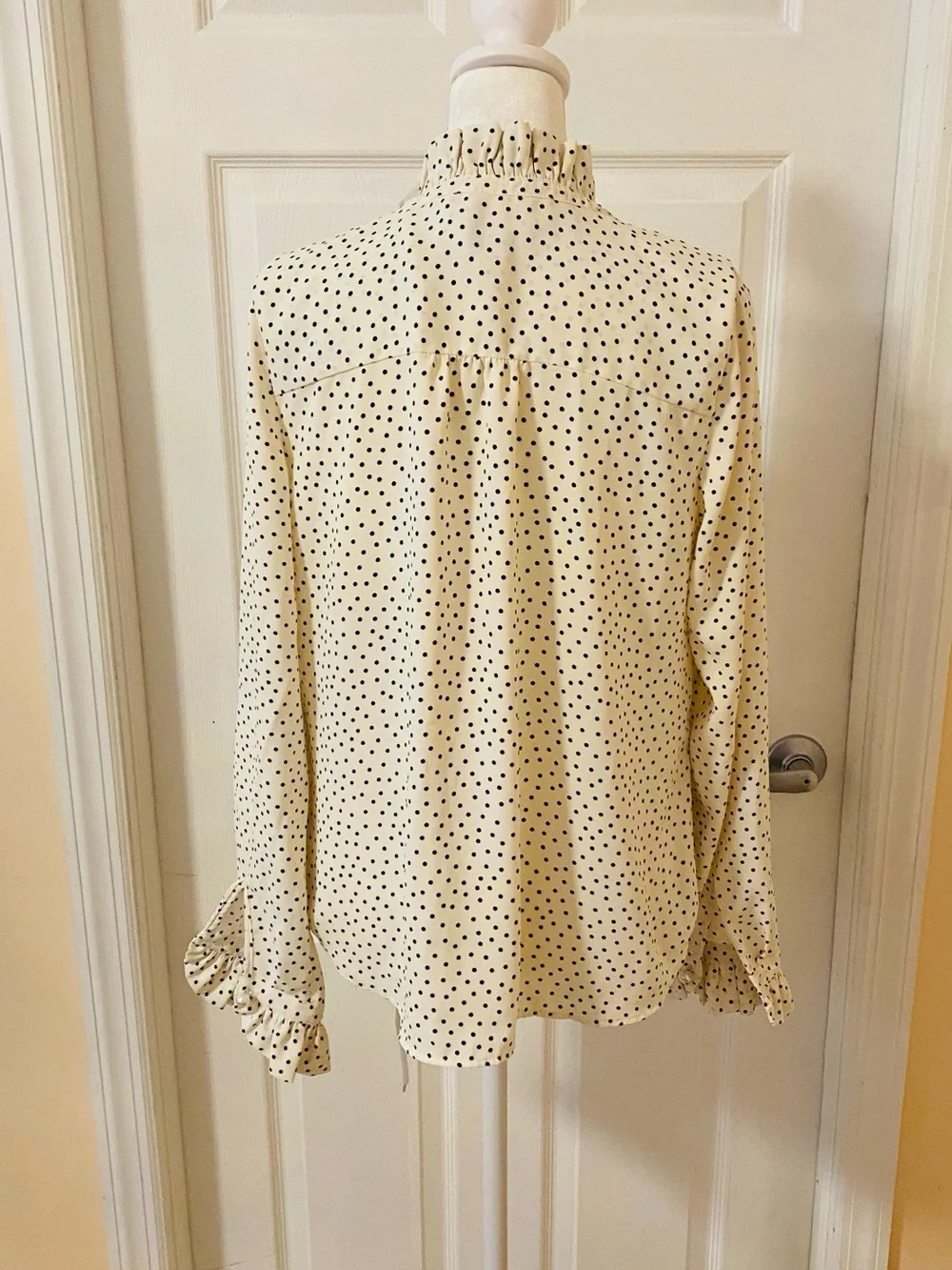 Talbots size small high neck top - Picture 7 of 9